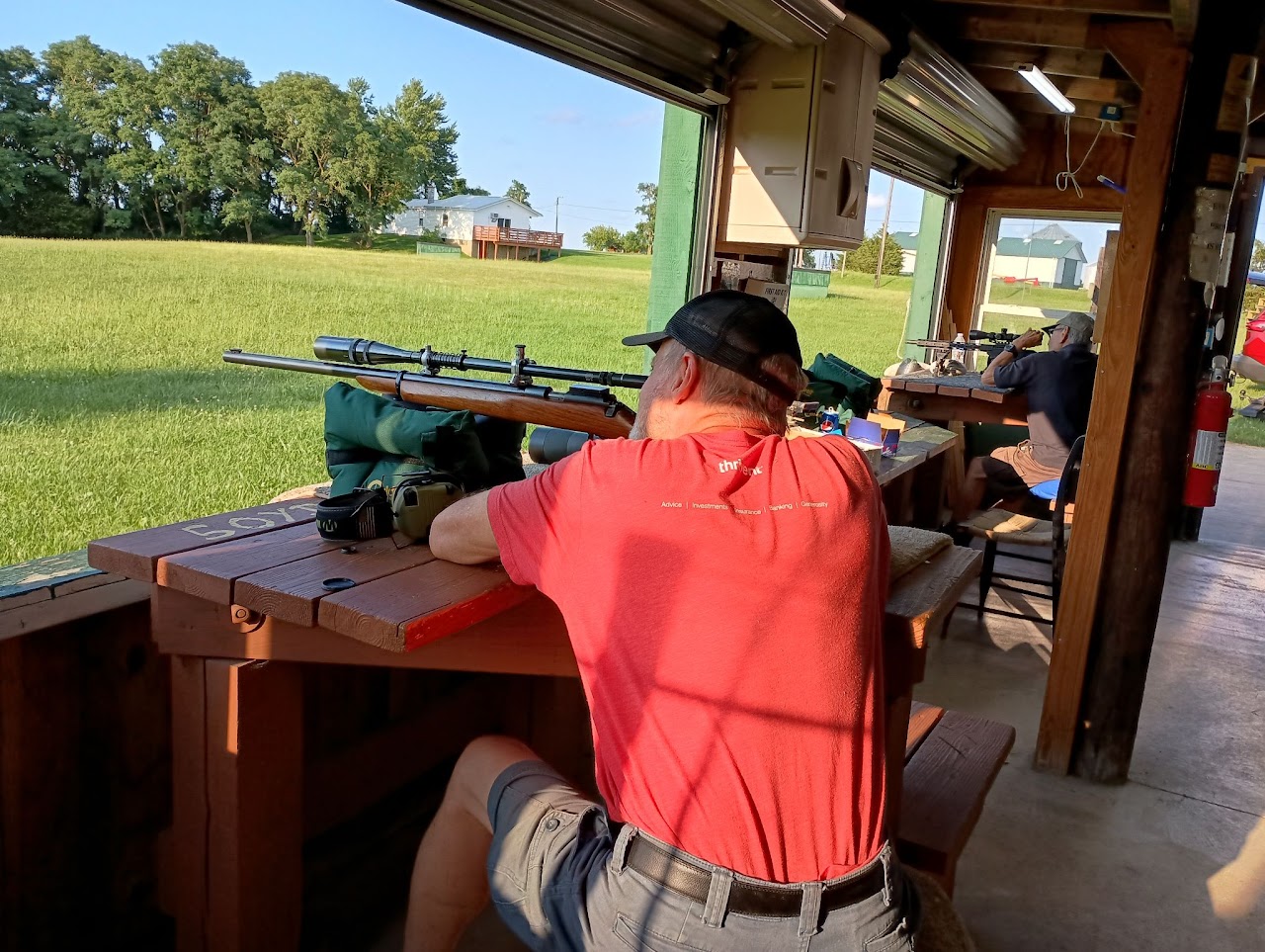 Lima Gun Club logo